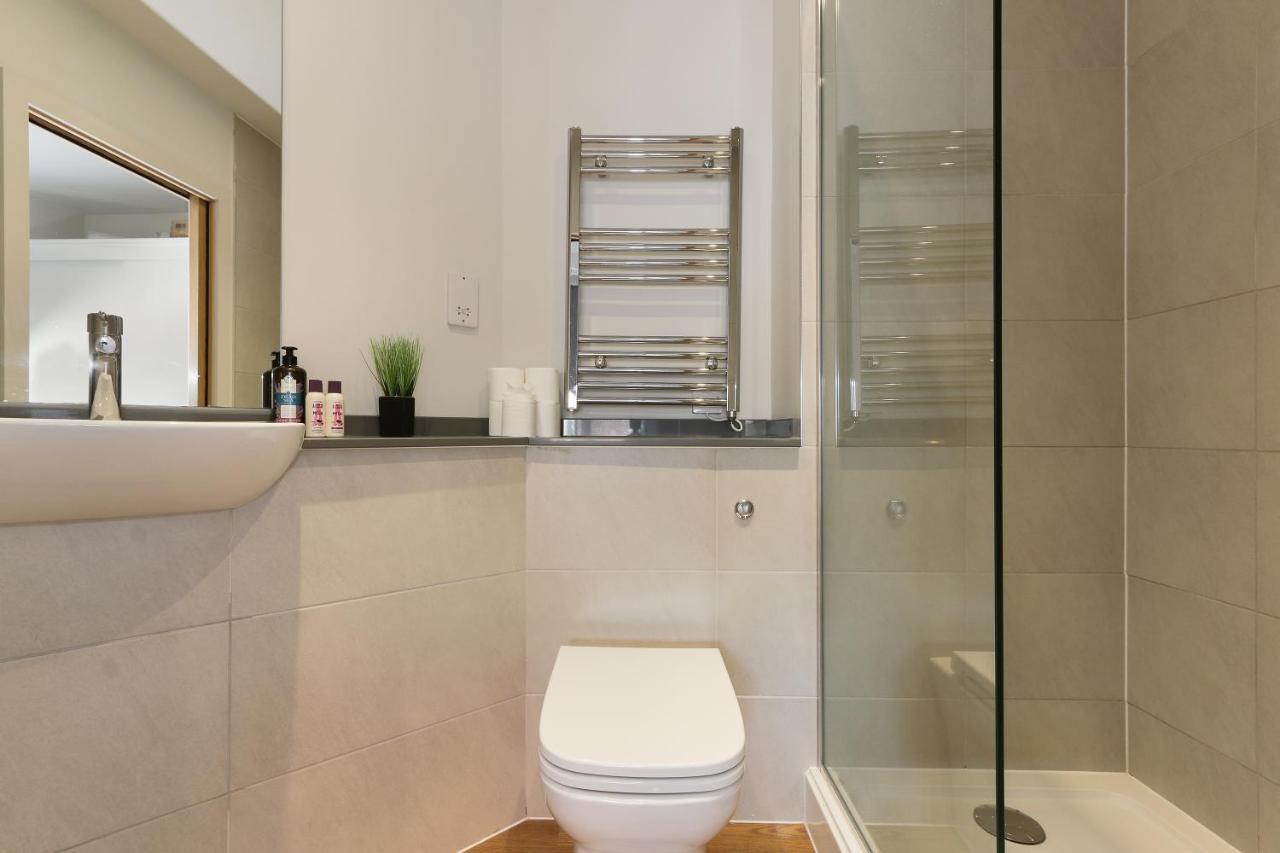 Modern 2-Bed Apartment, Free Parking, City Centre, Netflix & Pet Friendly - Hosted By Stay Host Save Sheffield Esterno foto