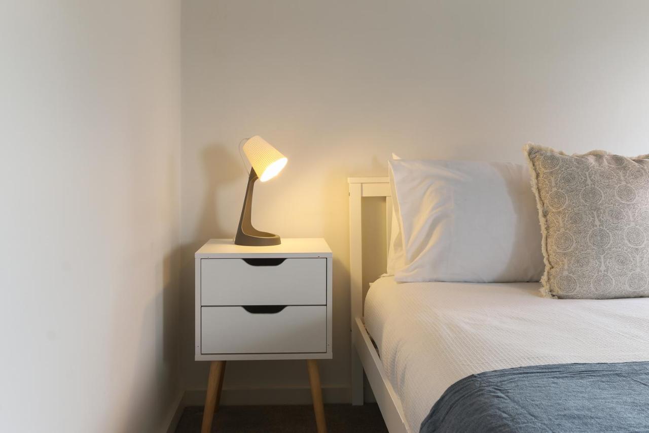 Modern 2-Bed Apartment, Free Parking, City Centre, Netflix & Pet Friendly - Hosted By Stay Host Save Sheffield Esterno foto