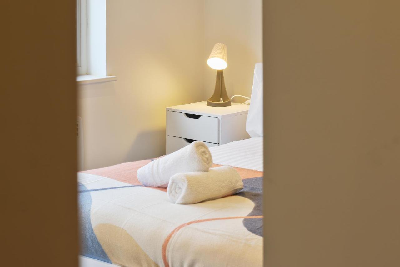 Modern 2-Bed Apartment, Free Parking, City Centre, Netflix & Pet Friendly - Hosted By Stay Host Save Sheffield Esterno foto