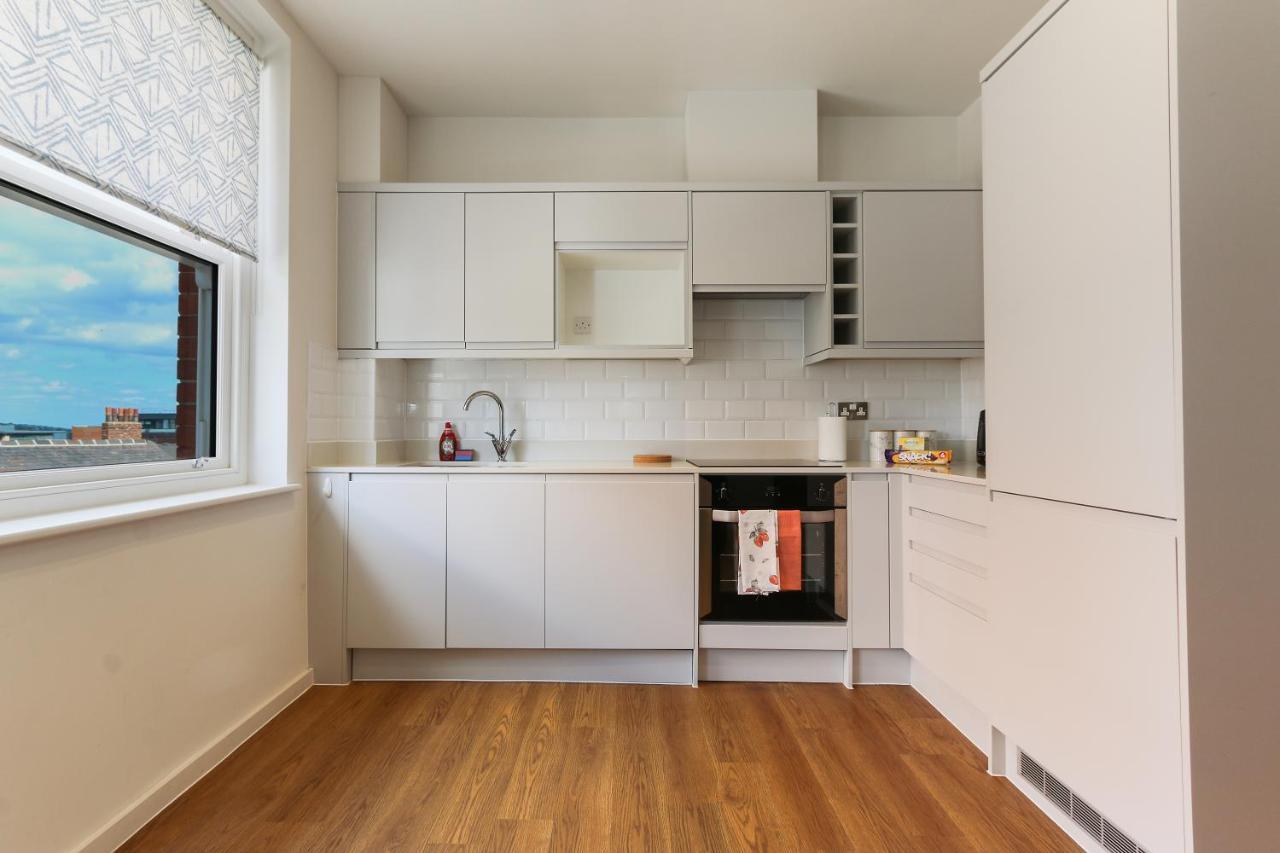 Modern 2-Bed Apartment, Free Parking, City Centre, Netflix & Pet Friendly - Hosted By Stay Host Save Sheffield Esterno foto